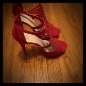 Red heels size 10